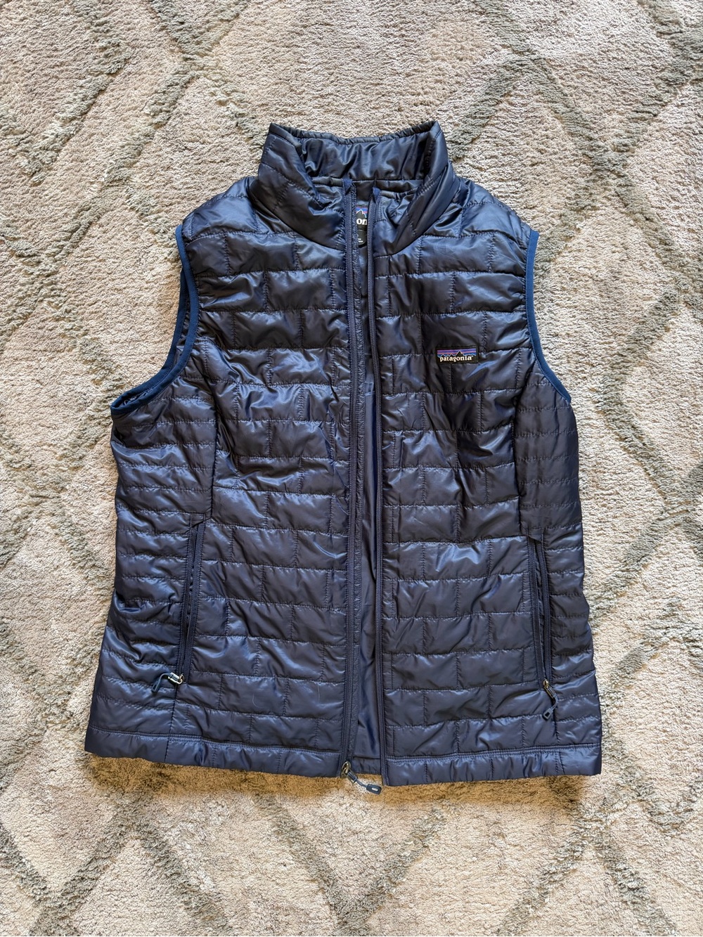 Patagonia Women's Dark Navy Nano Puff Vest size XL